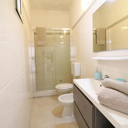 Apartment Casa Vacanze Alice A